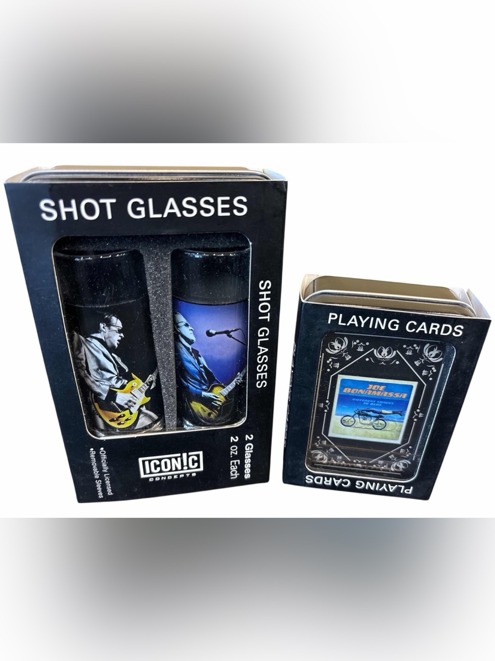 ICON!C Shot Glasses & Playing Cards Gift Set - Black